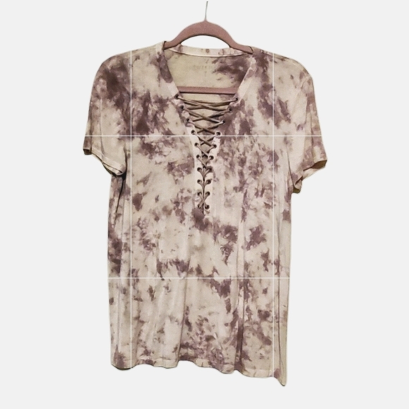 Soft & Sexy Purple tie dye tee shirt. Cute tie up front. - Picture 1 of 5